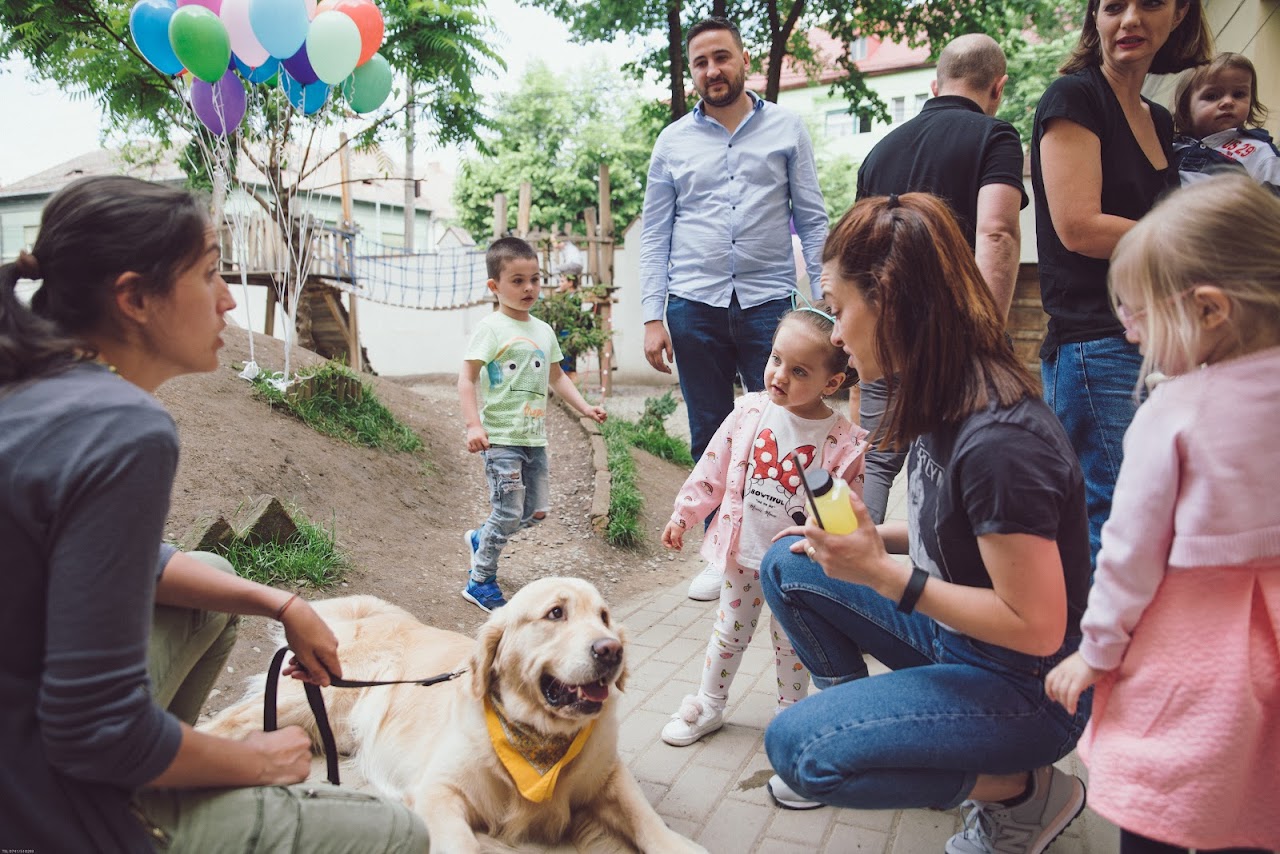 Copii la activitate recreativă